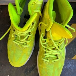 Mens size 11. Adidas NWOT